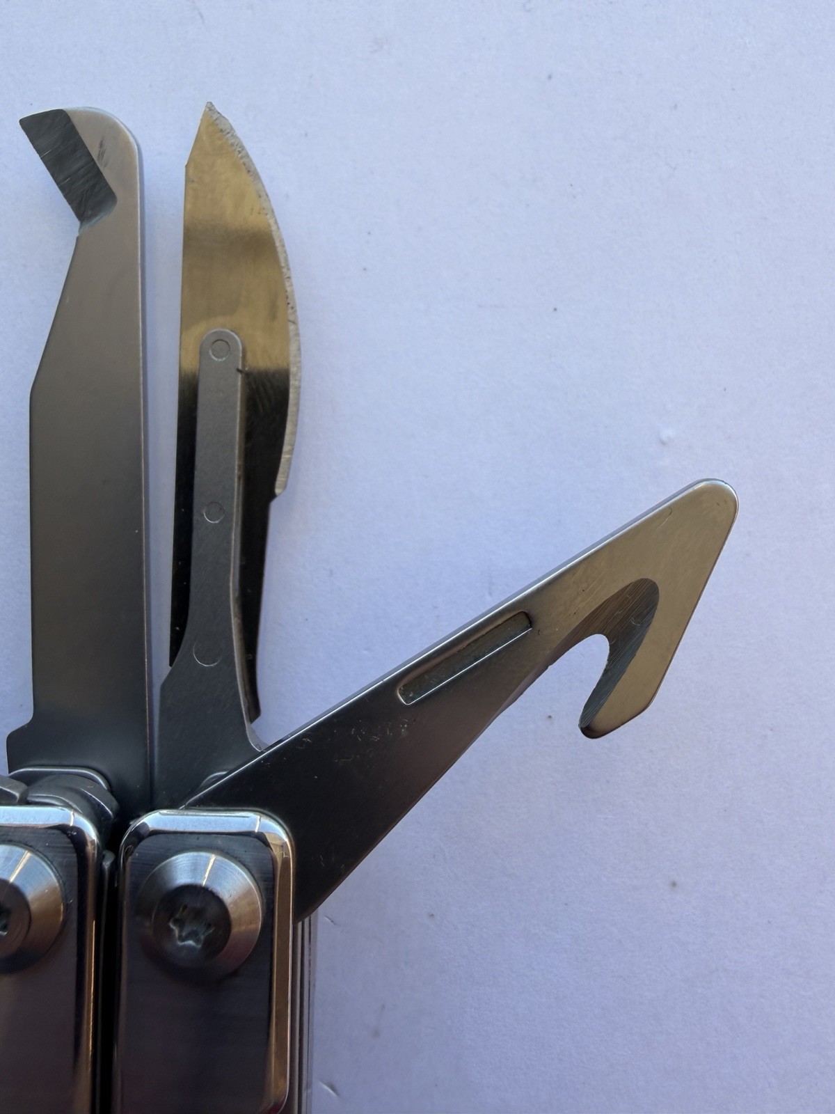 BIBURY OUTDOOR MINI MULTITOOL PLIERS W/BELT CLIP, BI2051A, EXCELLENT CONDITION!