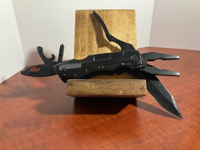 SIUPRO Multi Tool Pliers Knife Screwdriver Bit Set w/ Sheath Black