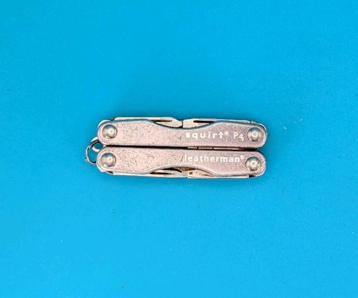Leatherman Squirt P4 Multi-Tool, Key Ring, Retired, GRAY!