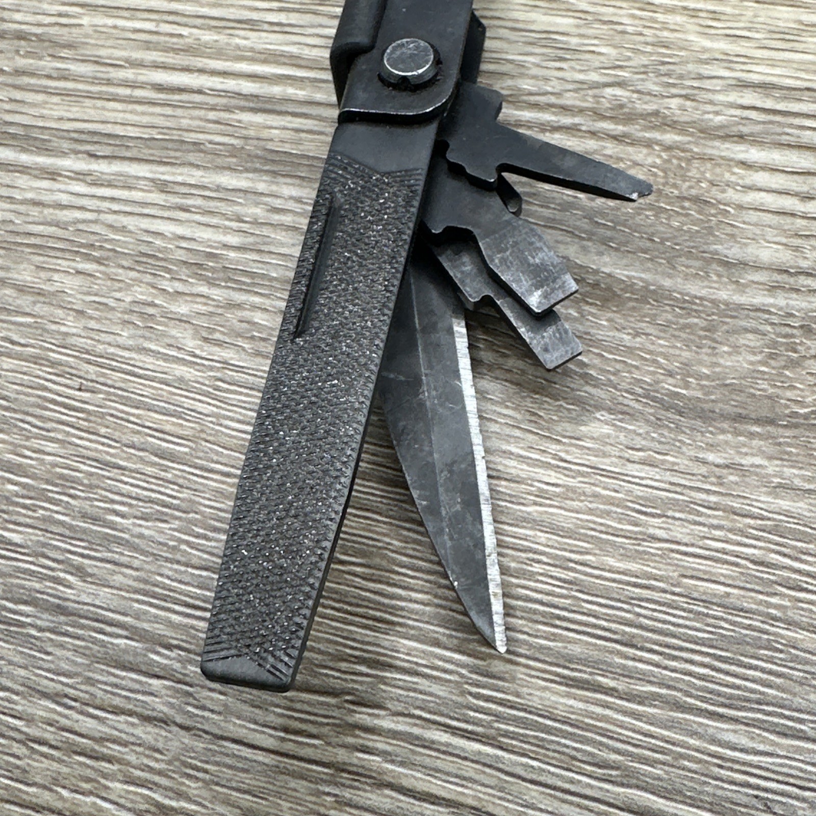 Gerber MP600 Multi-Plier 600 Multi-Tool – Black
