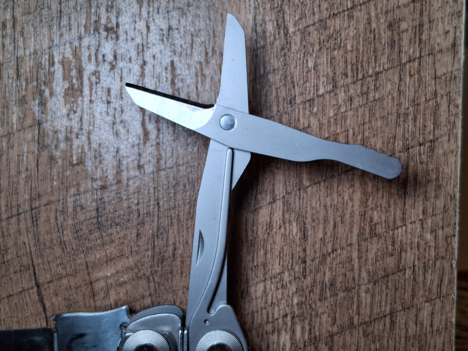 Leatherman Surge Multi-Tool Stainless Steel – Near Mint