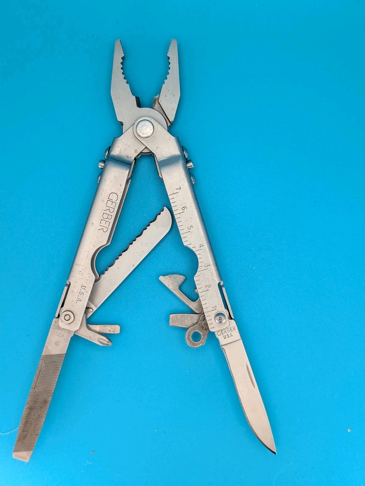 Vintage Gerber Stainless Steel Bluntnose MP400 Multi-Tool Pliers! With Sheath!
