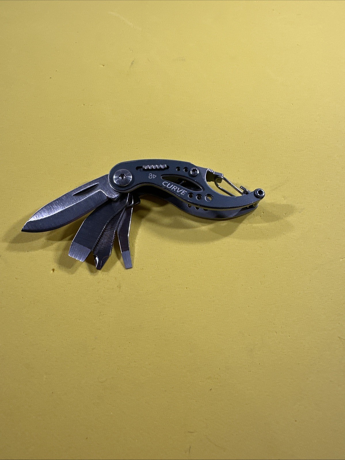 Gerber Curve multi-tool, silver and gray
