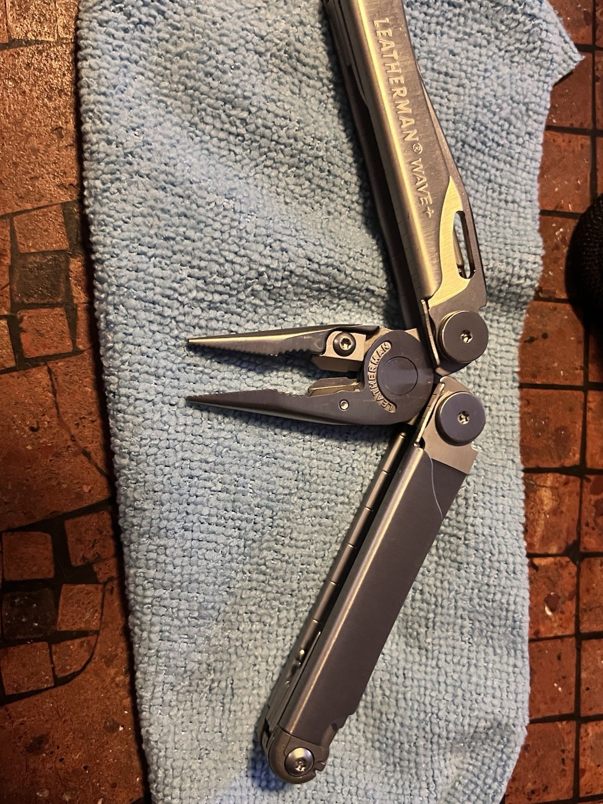 Leatherman Wave Plus Multi Tool With Sheath