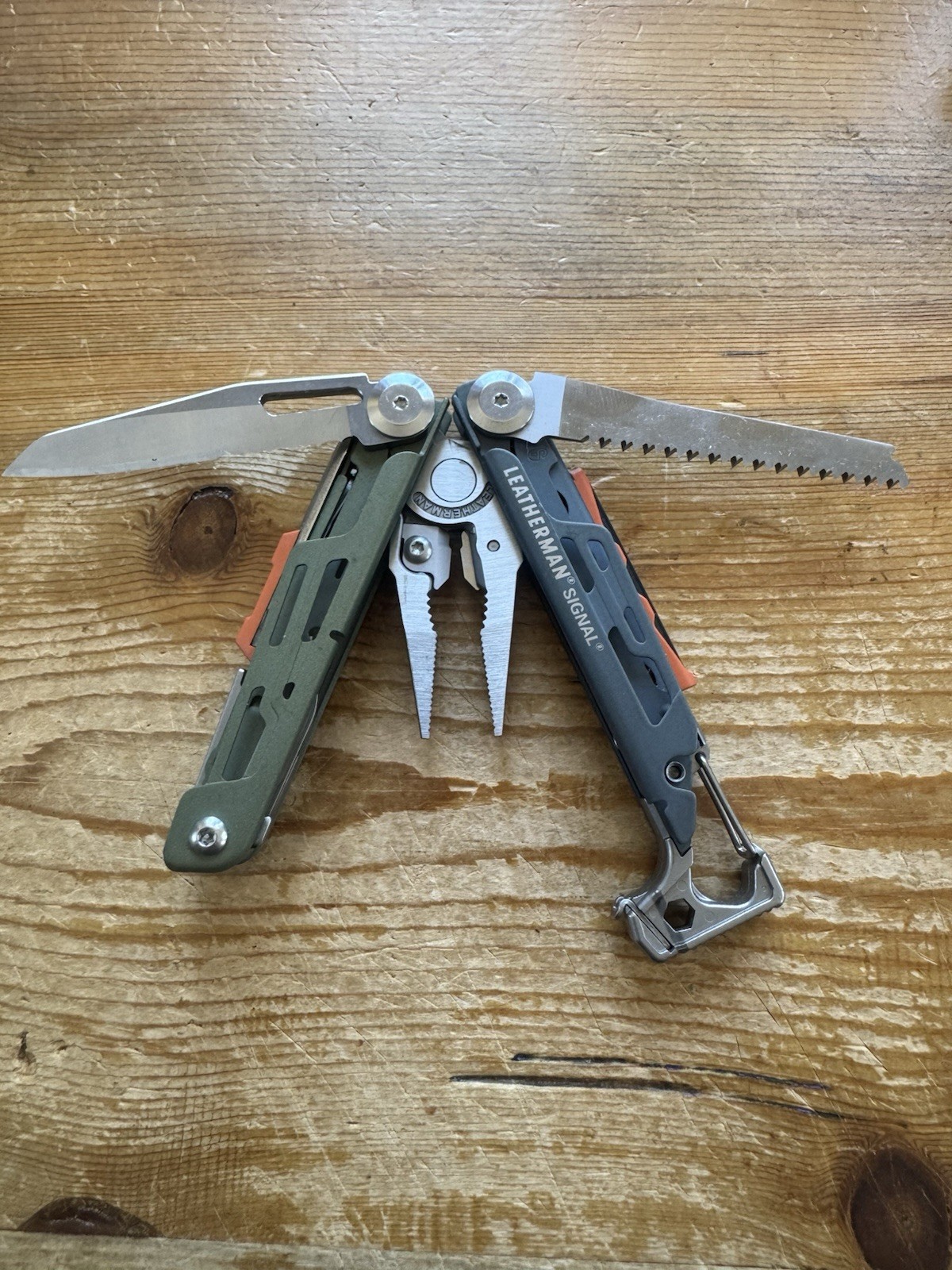 Leatherman Signal Multi-Tool Thunderscape – Excellent