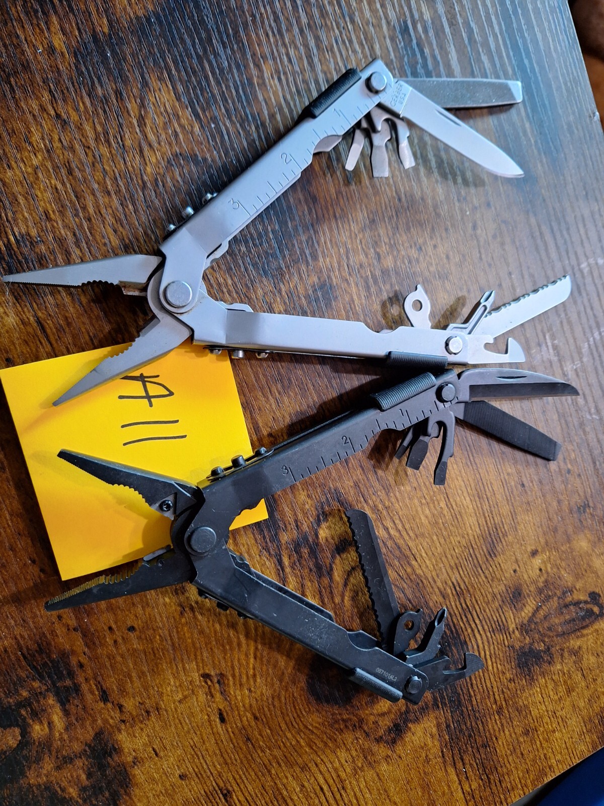 2 GERBER Multi Tools U.S.A. SCREWDRIVERS PLYERS nice Lot A11
