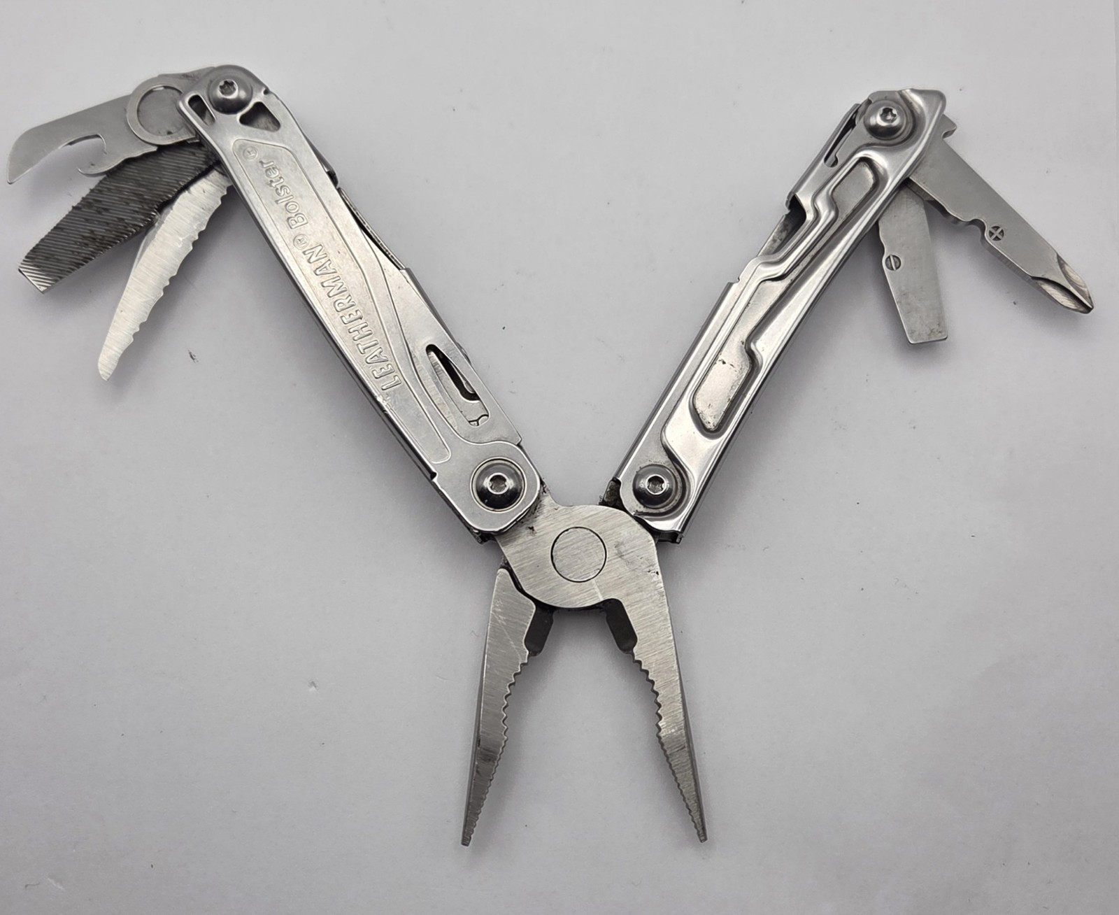 LEATHERMAN BOLSTER 13 TOOL STAINLESS STEEL MULTI-TOOL, EXCELLENT CONDITION!