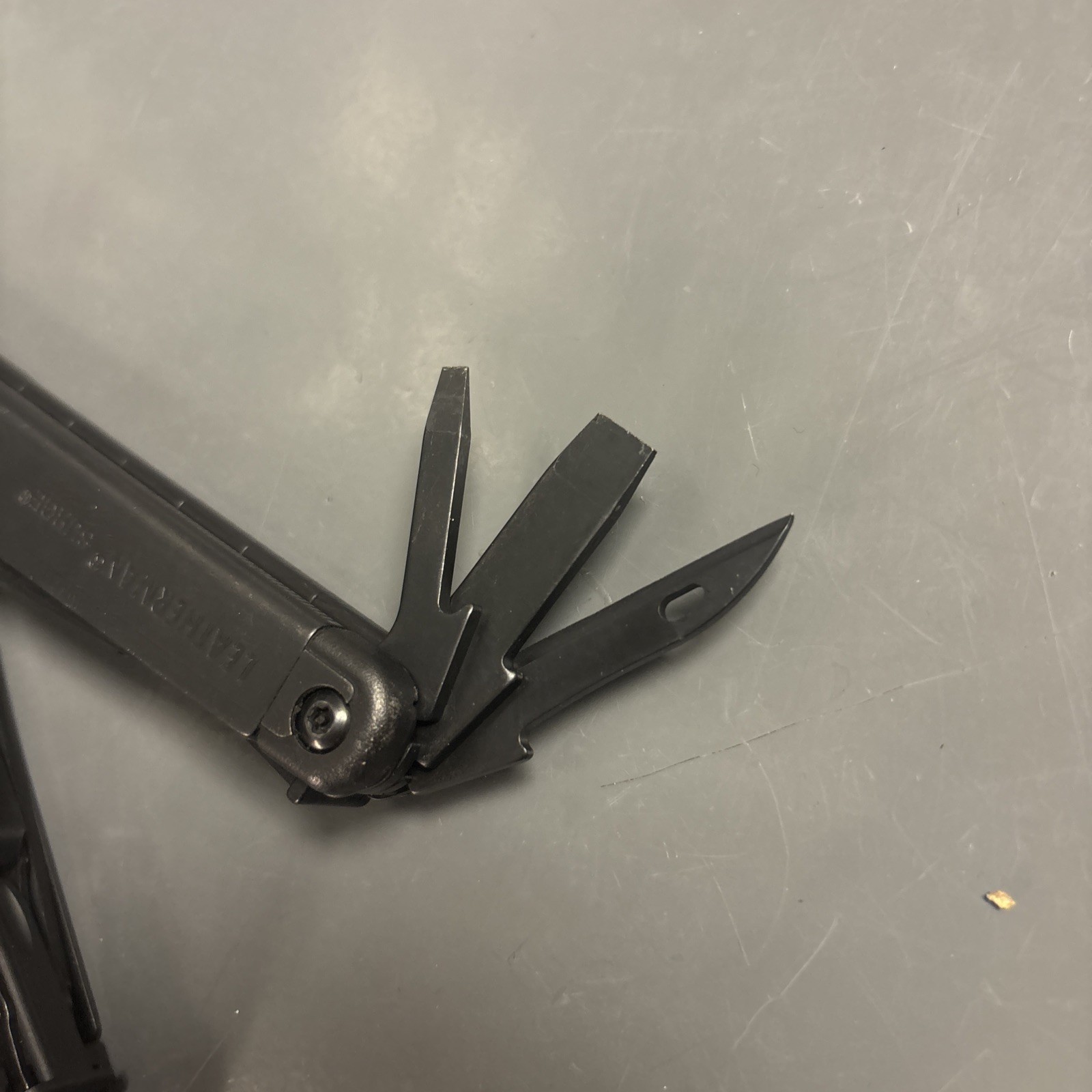 LEATHERMAN SURGE 19-In-1 Black Oxide Heavy Duty Multitool