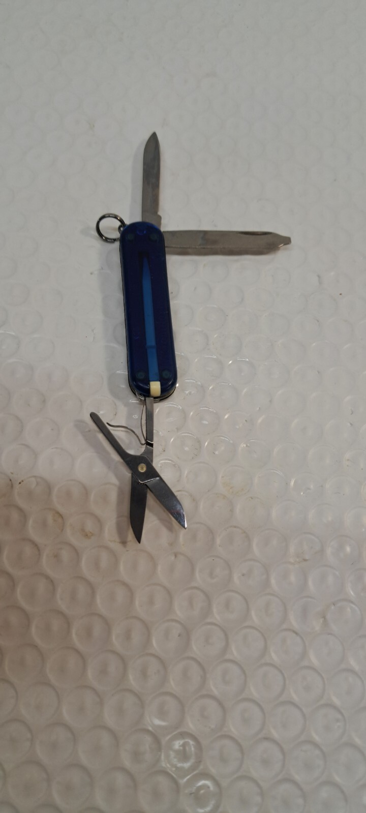 VICTORINOX CLASSIC SD 58MM SWISS ARMY KNIFE POCKET KEYCHAIN TRANSLUCENT blue 3