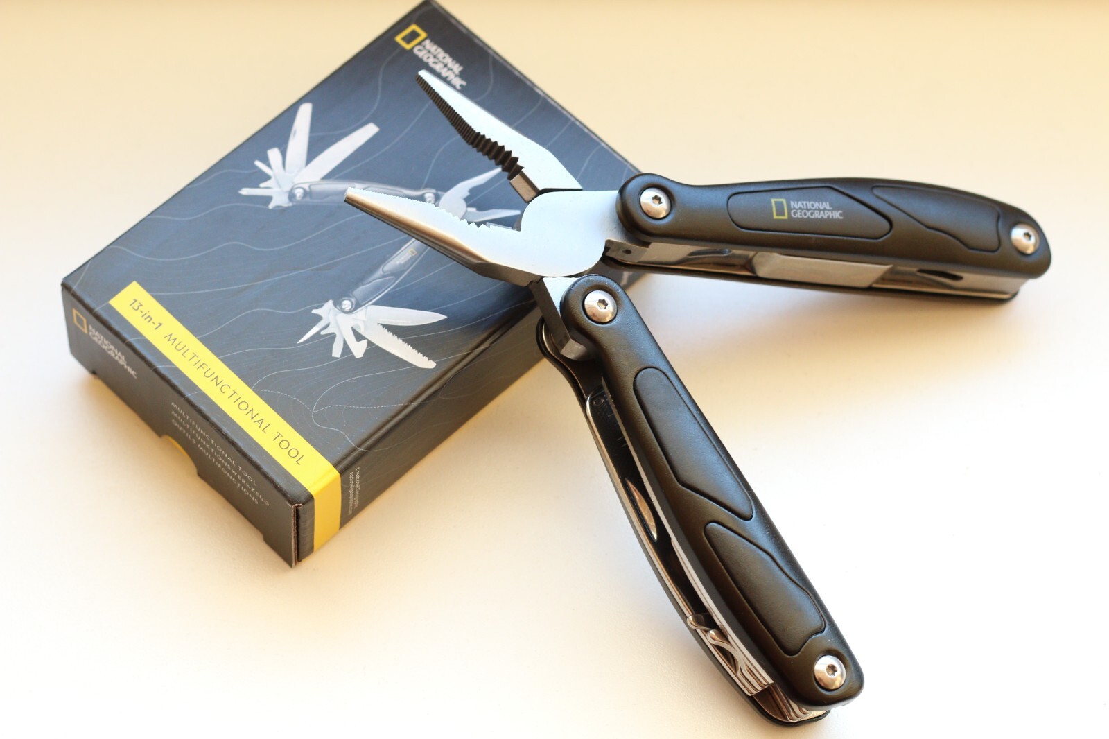 National Geographic 13 in 1 Multifunctional Tool