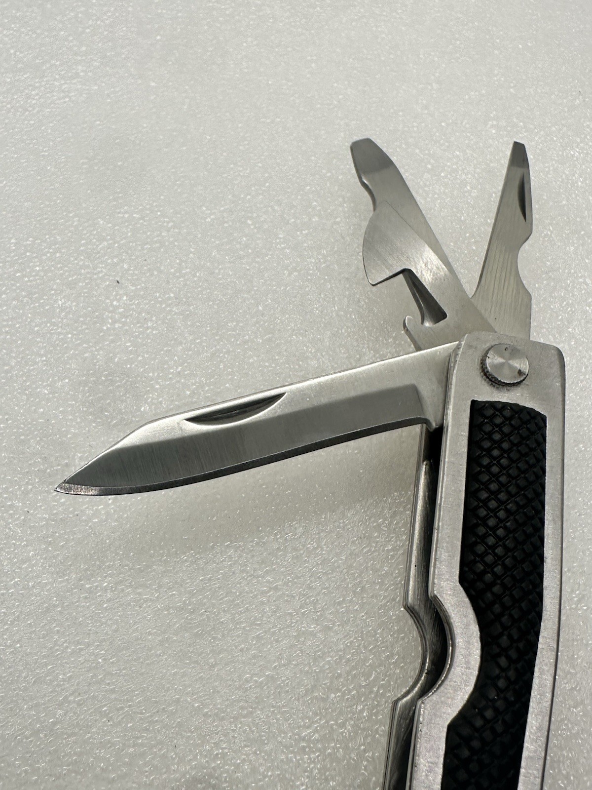 9-in-1 Stainless Steel Multi-Tool Pliers with Knife Screwdrivers Ruler