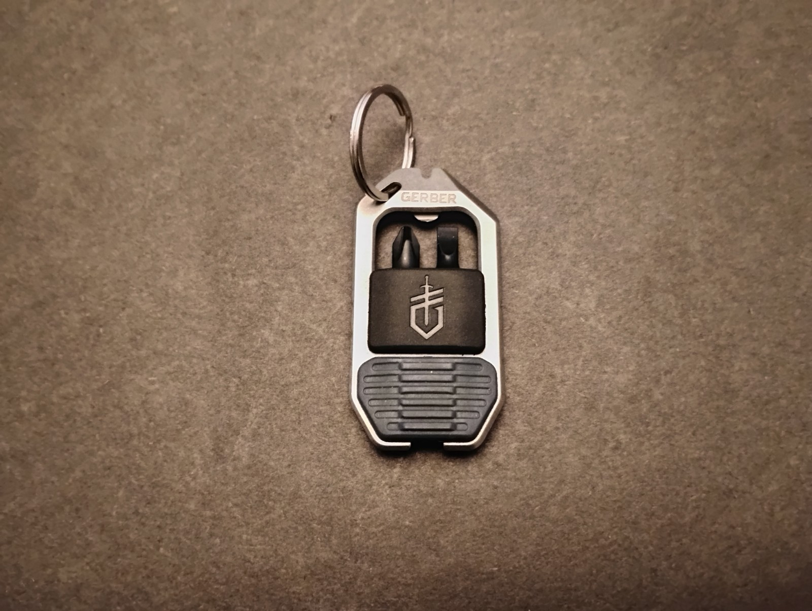Gerber Driver Keychain Multi Tool 5 in One Multi-Tool Magnetic Bit Driver 1.4 OZ