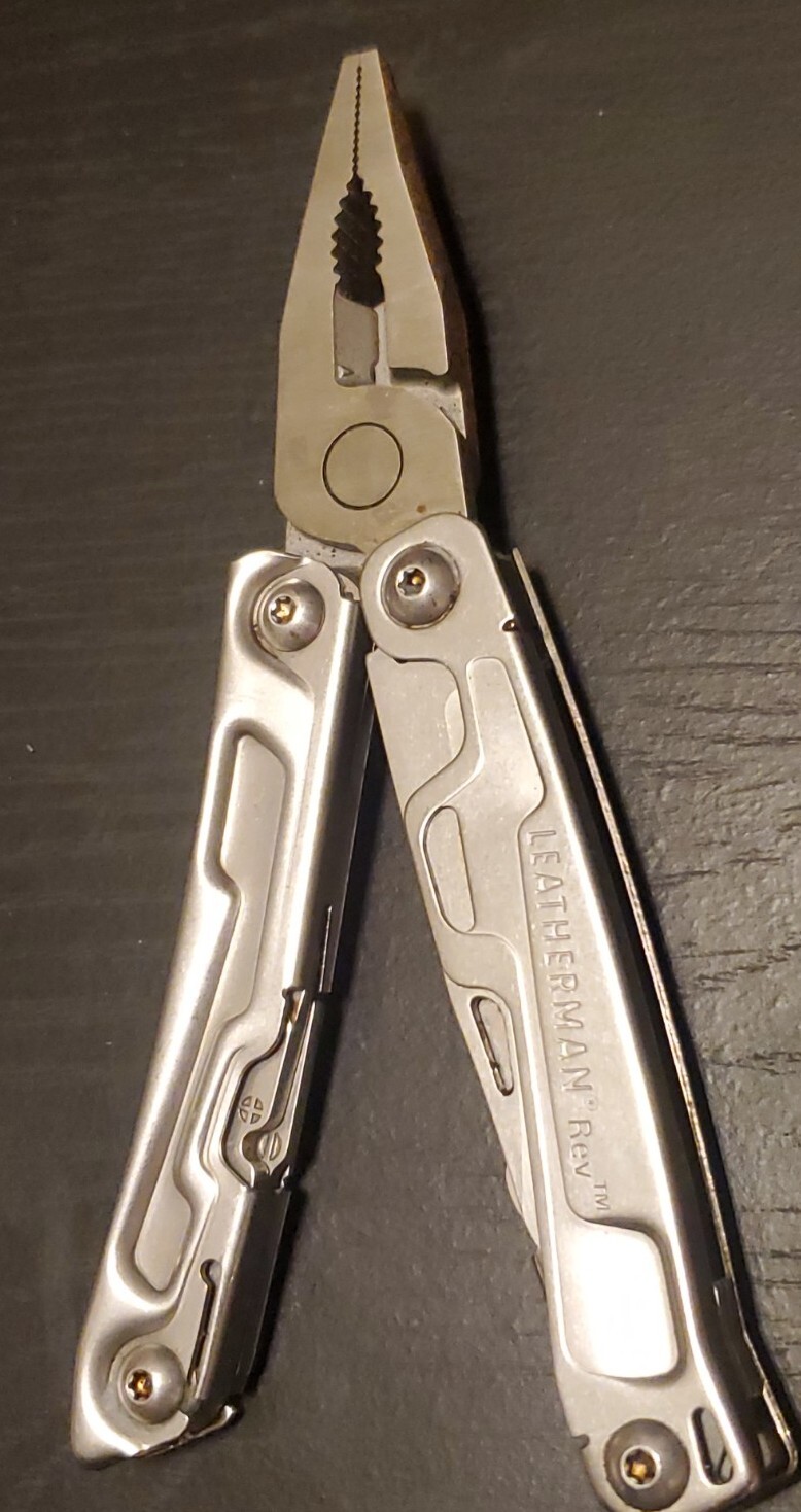 LEATHERMAN REV MULTI-TOOL IS IN PRIMO CONDITION 025