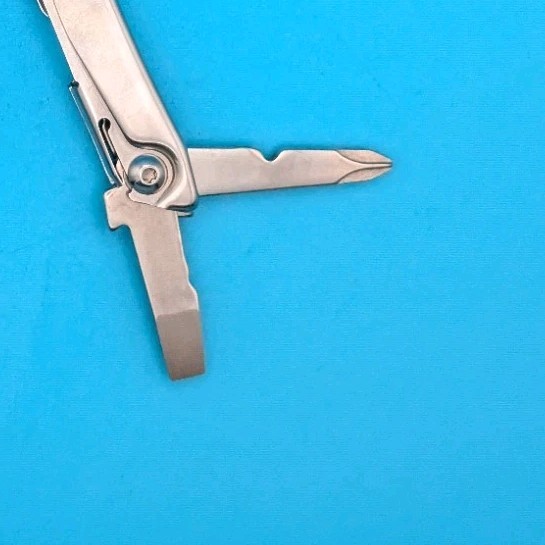 Leatherman Rev 3.8″ Multi-Tool, Stainless!