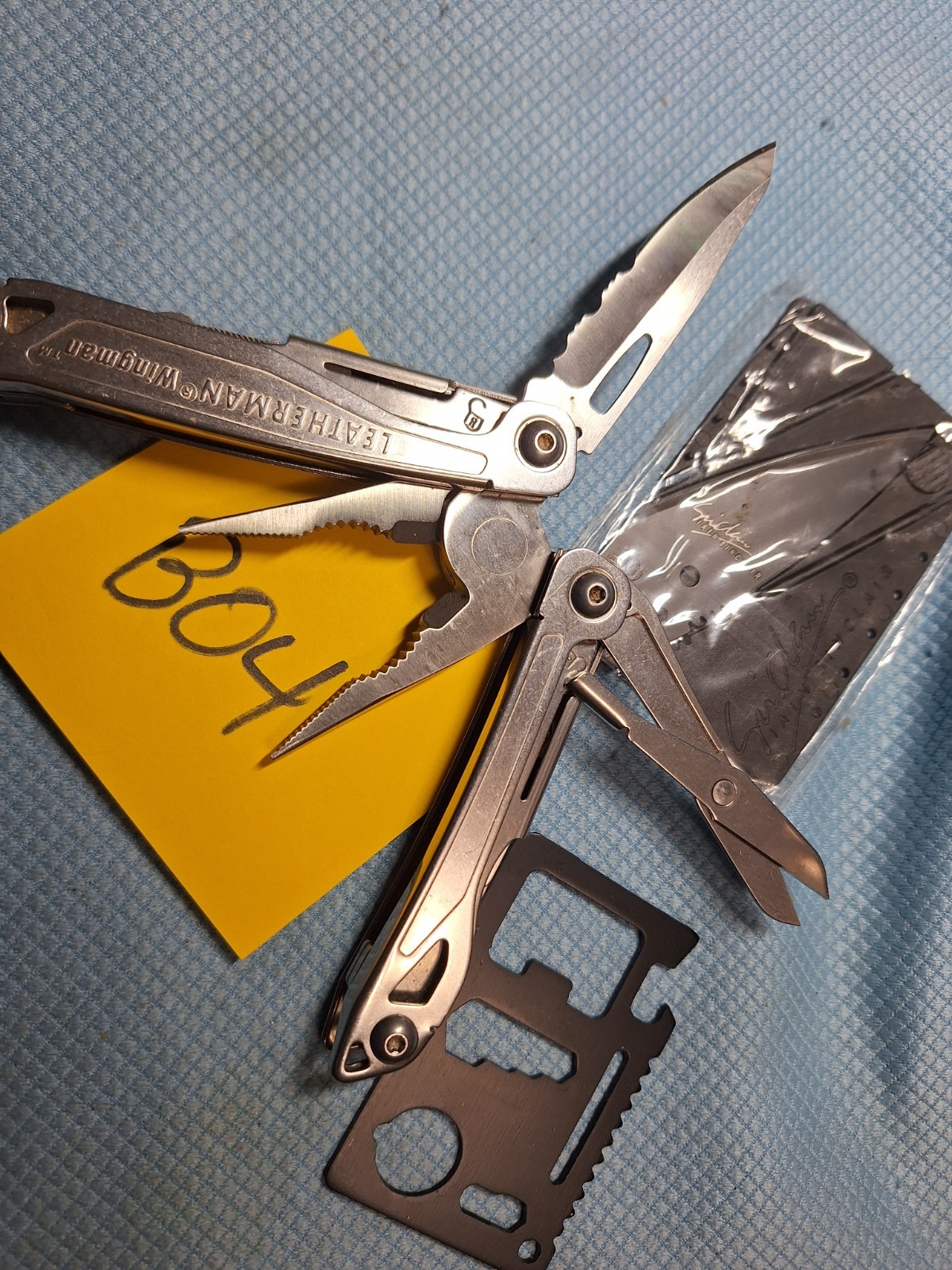 1 Leatherman WINGMAN Multi Tool Fishing Hunting Camping LOT B04