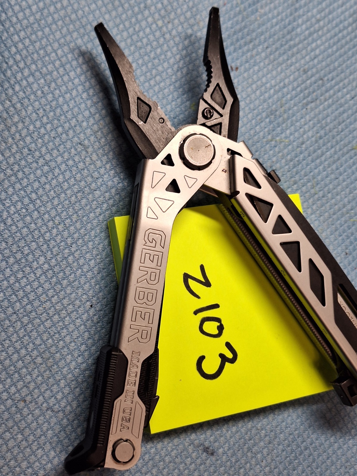 1 GERBER CENTERDRIVE Multi Tool U.S.A. Camping Fishing Lot Z103