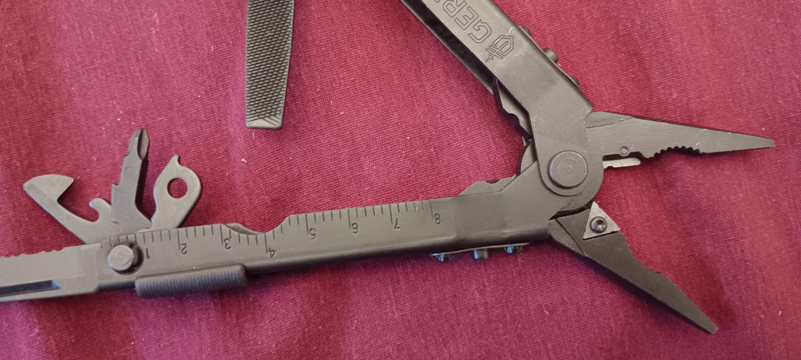 MILITARY GERBER NEEDLE NOSE PLIERS MULTI-TOOL TAN SHEATH