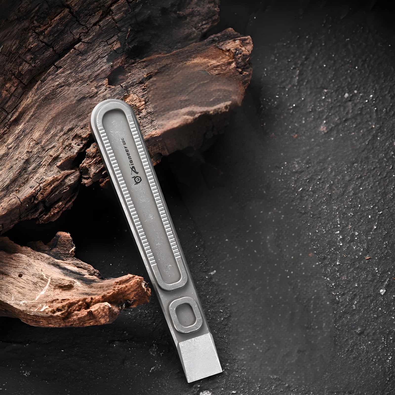 Titanium Alloy EDC Mini Pry Bar Keychain Multitool Survival Gear Portable