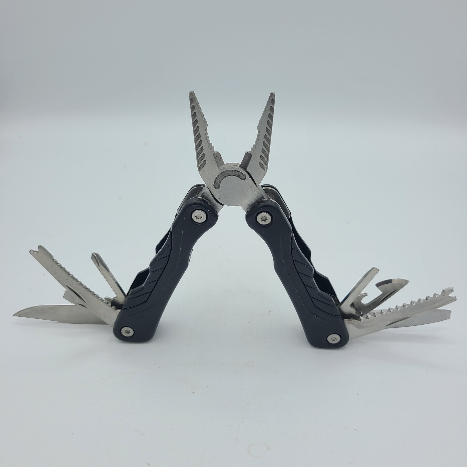Snag Survival 16 in 1 Survival Multi Tool Black Knife Pliers File Bottle Opener