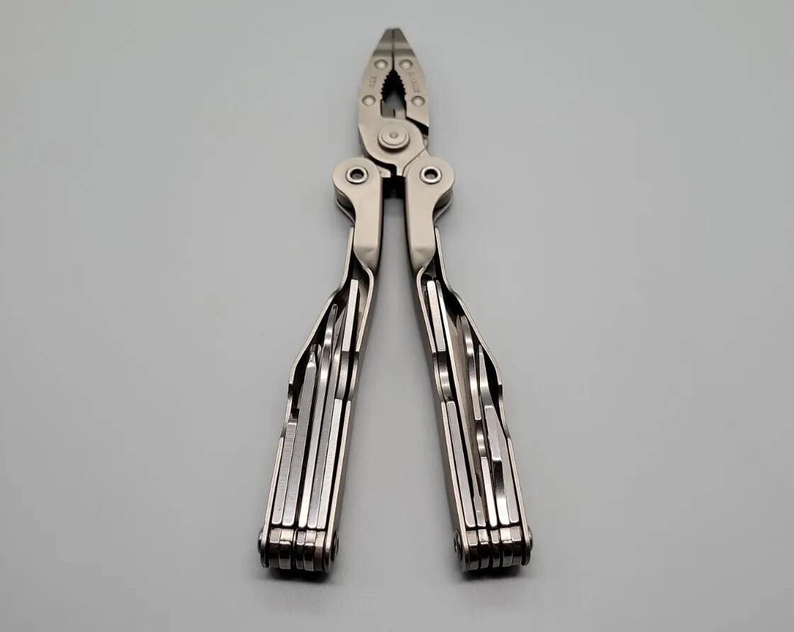 Schrade Tough Tool ST1 Multi-tool w/ SHEATH USA Version * Engraved