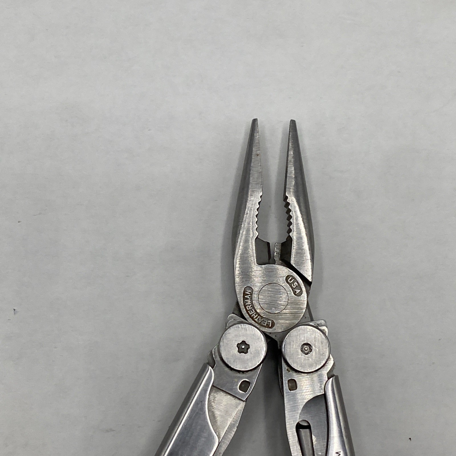 Leatherman Wave Multi Tool – Silver *Retired** **Stamp Date 09/98 & 11/98**