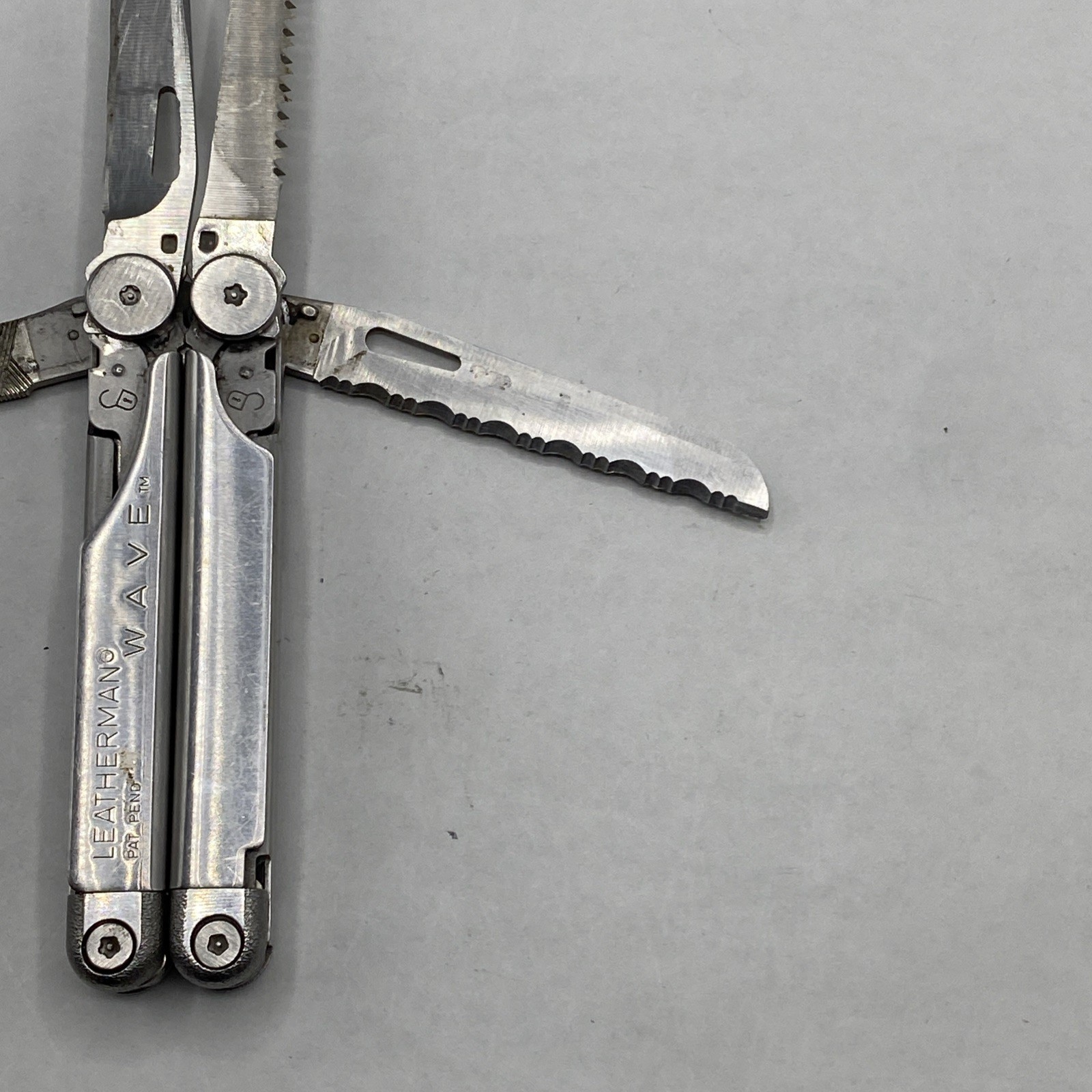 Leatherman Wave Multi Tool – Silver *Retired** **Stamp Date 09/98 & 11/98**