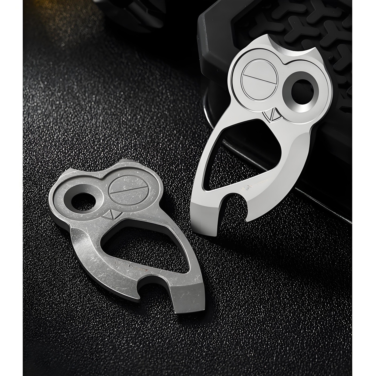 Multi-Tool Keychain Pry Bar Pocket Tool Owl Shape EDC Titanium Alloy
