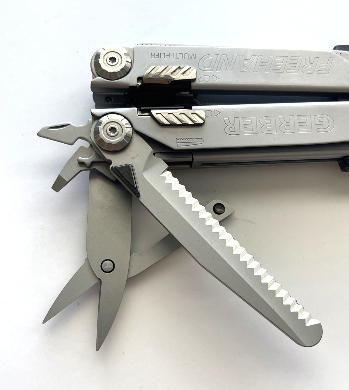 Gerber Freehand Multi-Plier Nylon Sheath Multi-Tool USA