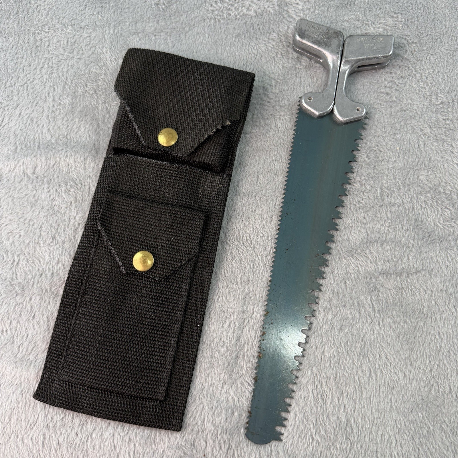 Vtg Rocky Mountain Pac Saw Dubois WY w Sheath Folding Wood Bone Saw Camp B497