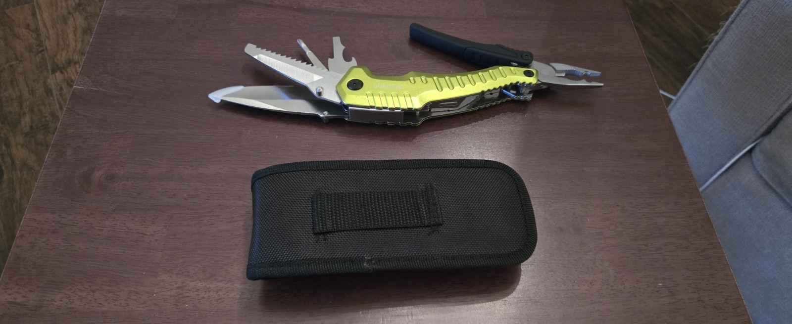Kilimanjaro Magnus Multi Tool w/ OEM Pouch — Tested/Working