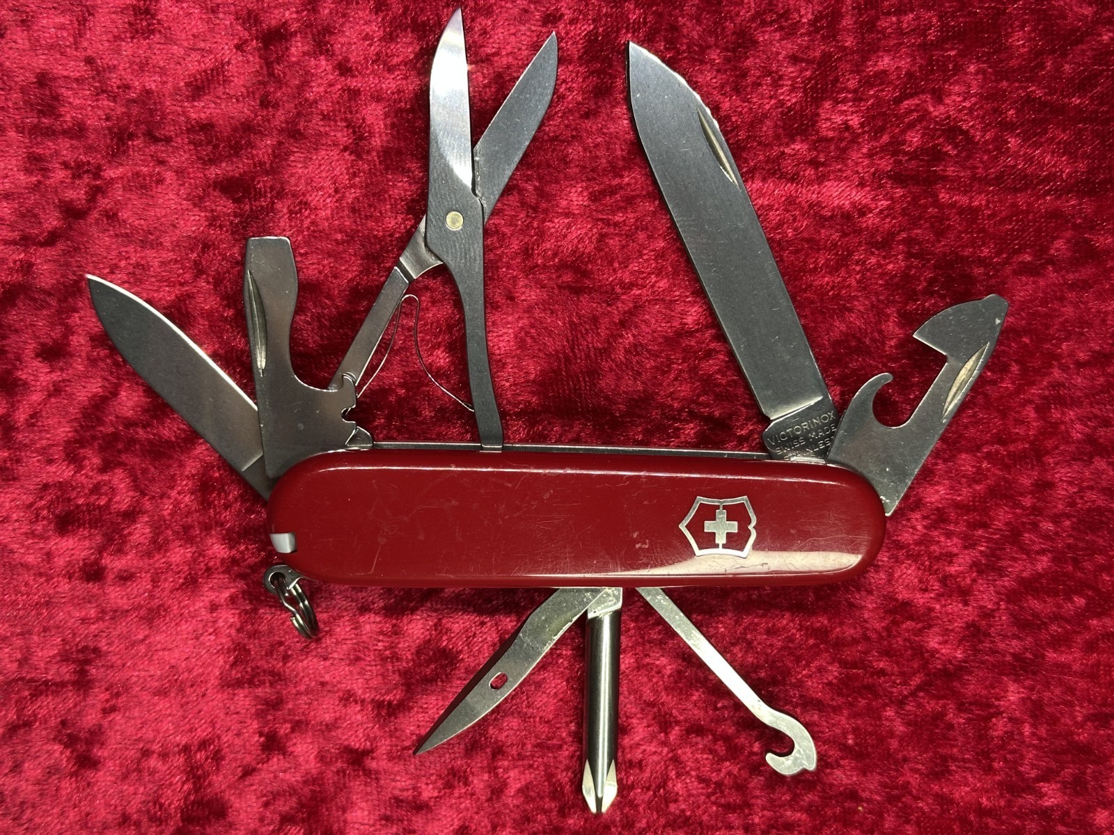 Victorinox Super Tinker Red Swiss Army Knife 11 Tool 3 Layer Random Pick (186)