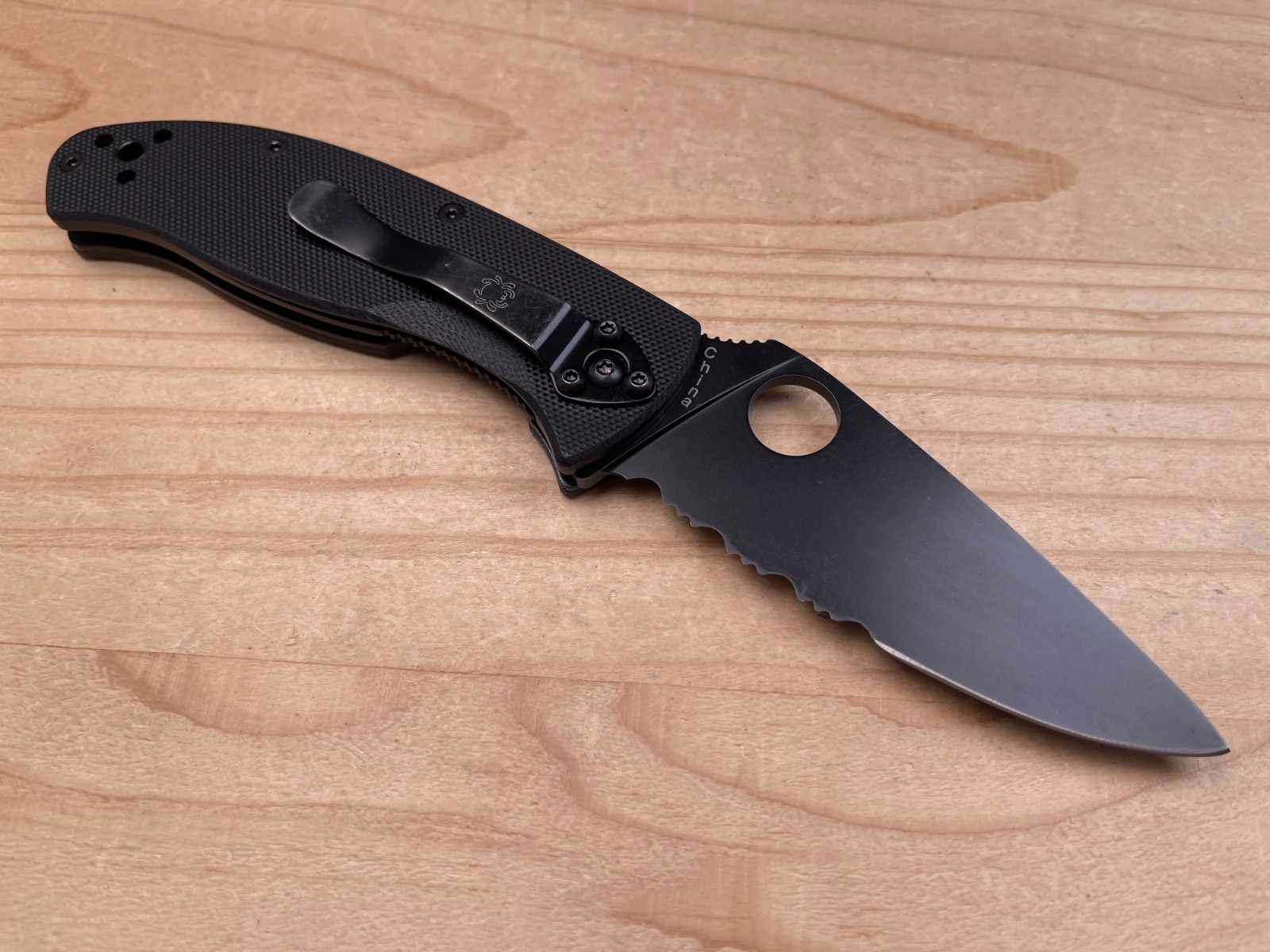 Spyderco Tenacious Folding Pocket Knife 8Cr13MoV Black Partially Serrated Blade