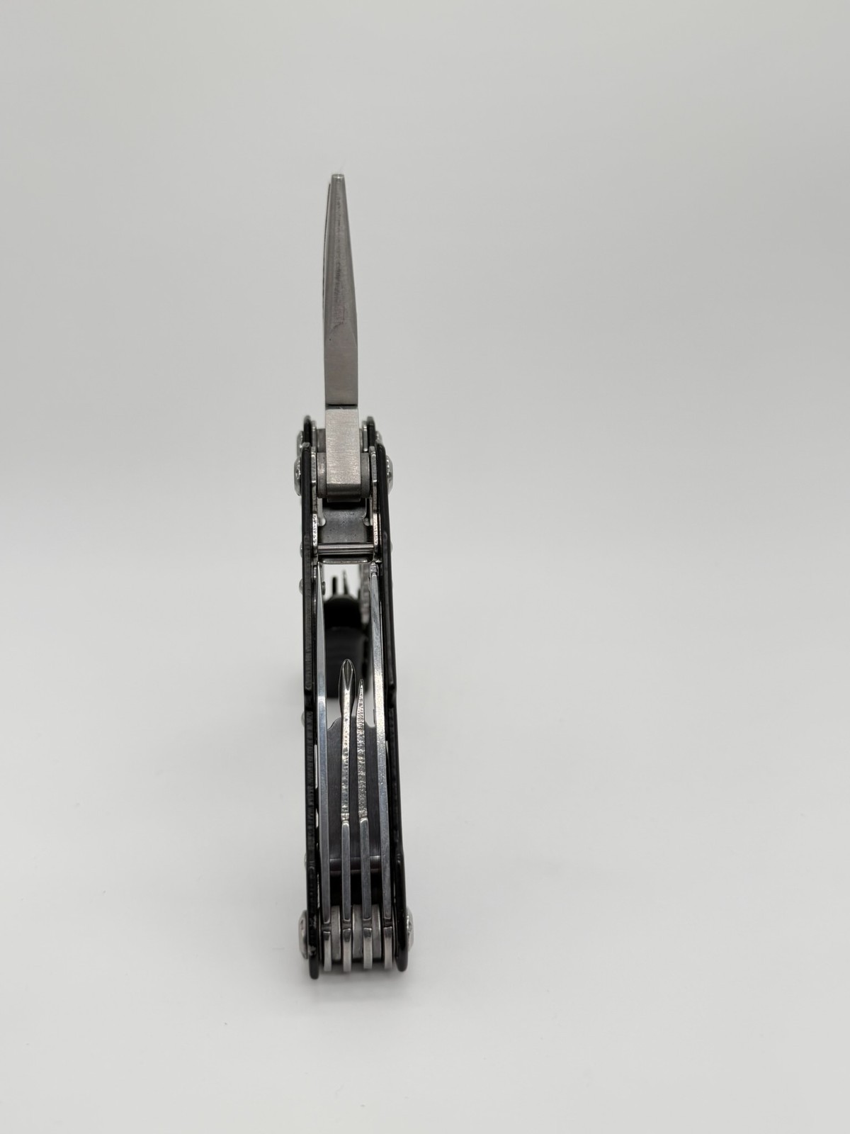 FANGFO 15-in-1 Multi-Tool Black Skeletonized Heavy Duty Pocket Pliers EDC Tool