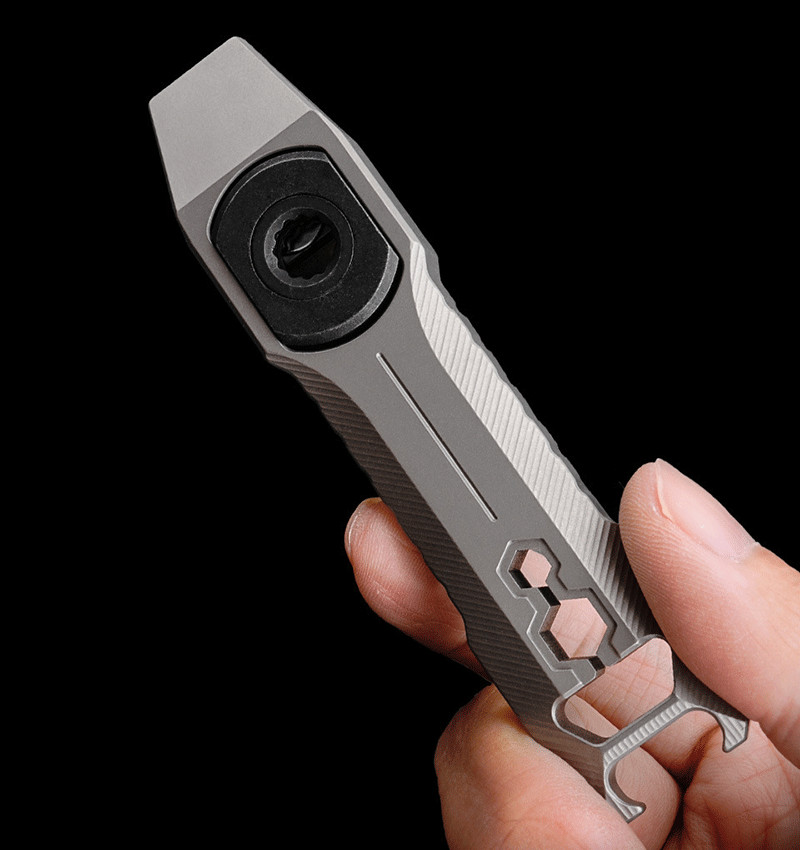 EDC Titanium Alloy Keychain Pocket Pry Bar Crowbar Opener Outdoor Multi Tools