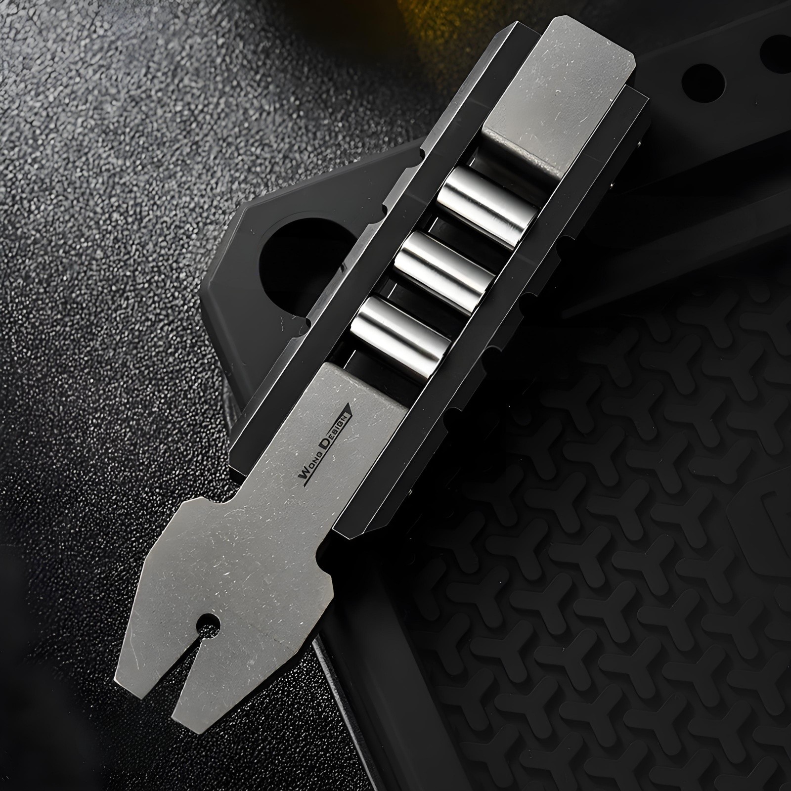 Titanium Alloy EDC Pry Bar Multi-Tool with Fidget Roller Pocket Clip Outdoor