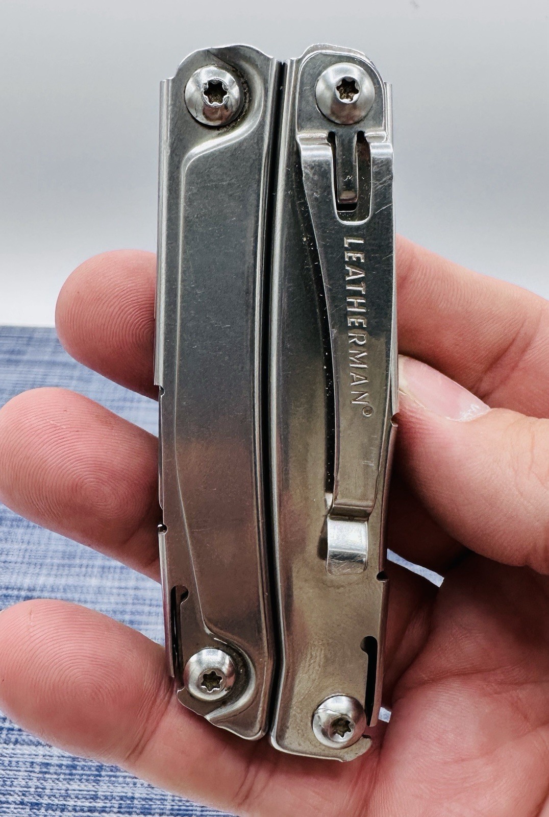 Leatherman Rev Multi Tool Knife Pliers Screwdrivers Blade – Good Condition