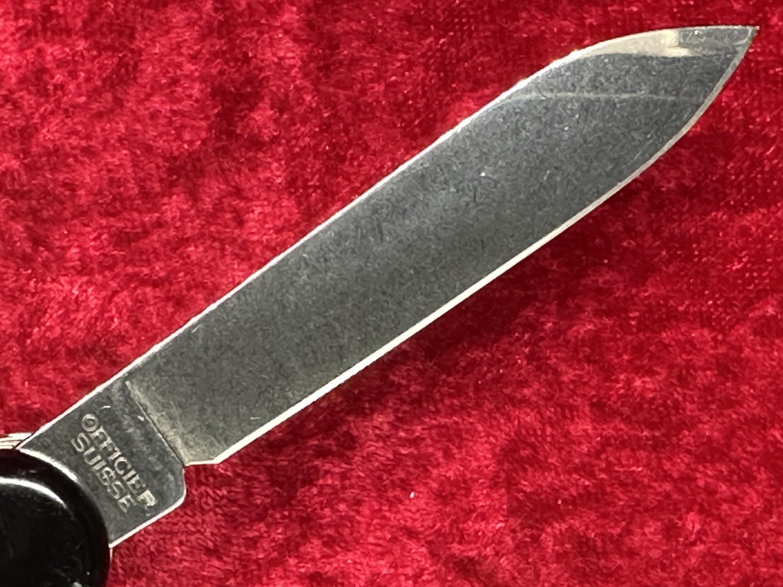 Victorinox SwissChamp Black Swiss Army Knife 91mm 22 Tool 8 Layer (685)