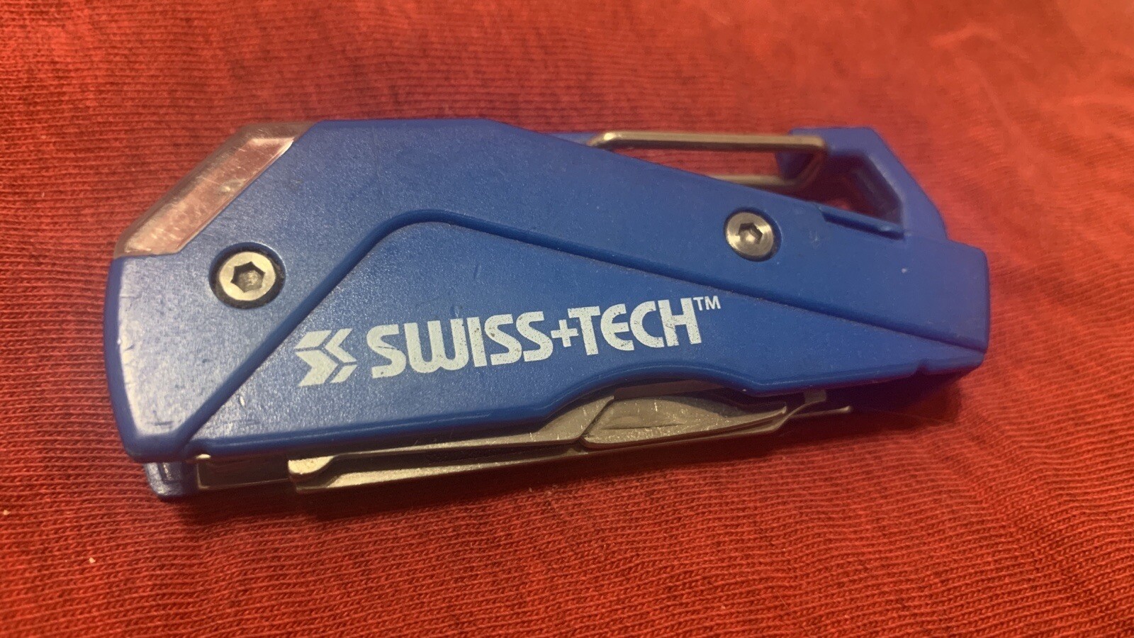 Swiss Tech multi tool Flashlight EDC carabiner Scissors File Screwdriver Tweezer