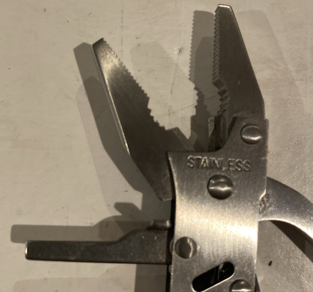 Stainless Steel Multi-function Tool Plier Compact Pocket Wire Pliers Knife Saw
