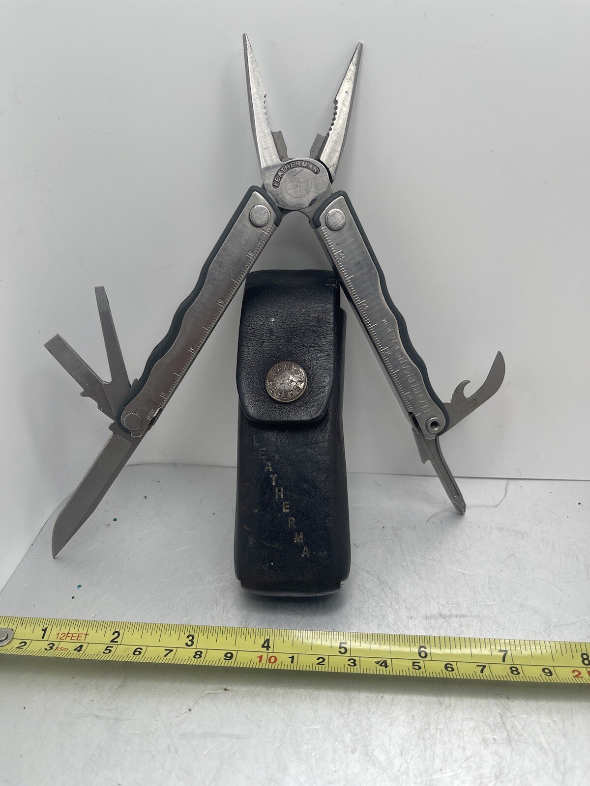 Leatherman KICK Multi-Tool & Original Leather Sheath Great Condition!