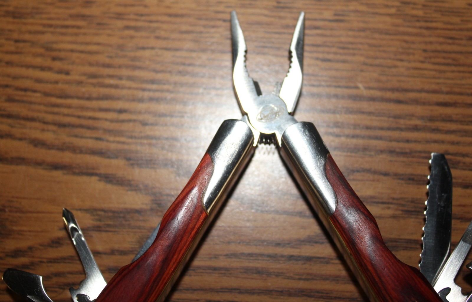 Sheffield 9 In 1 Wood Grain Handle Multi Tool Knife 9 In 1 Made By Sheffield