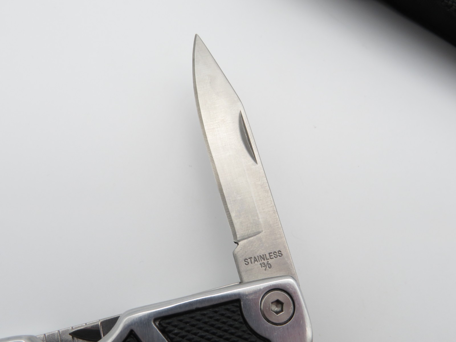 Multitool with Case Collectible EDC Tool Tool Outdoor Knife with Pliers