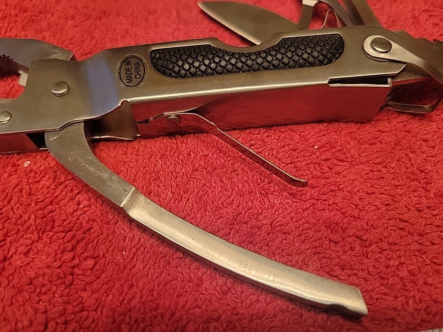 MULTI TOOL KNIFE PLIERS