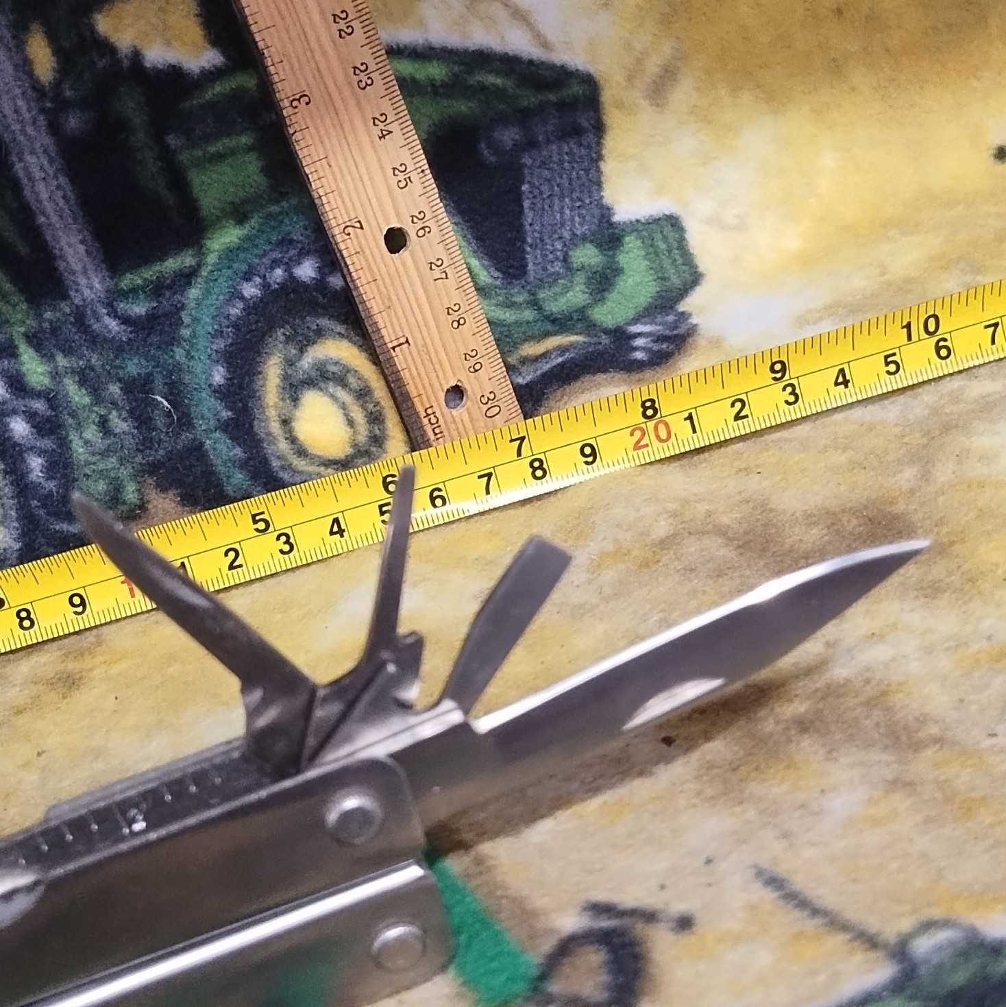 Stainless Steel Folding Multi-Tool Pliers w/ Straight Edge Knife, 6 Tools