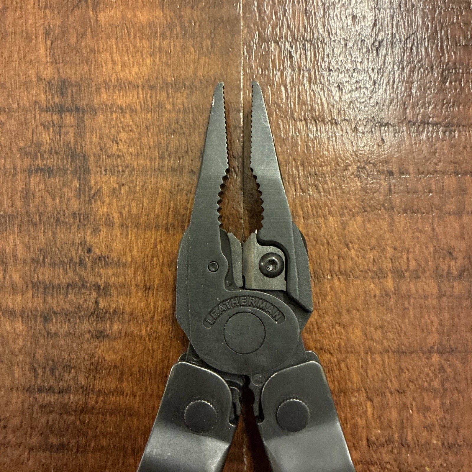 Leatherman Super Tool 300 Multitool Black Oxide – Excellent