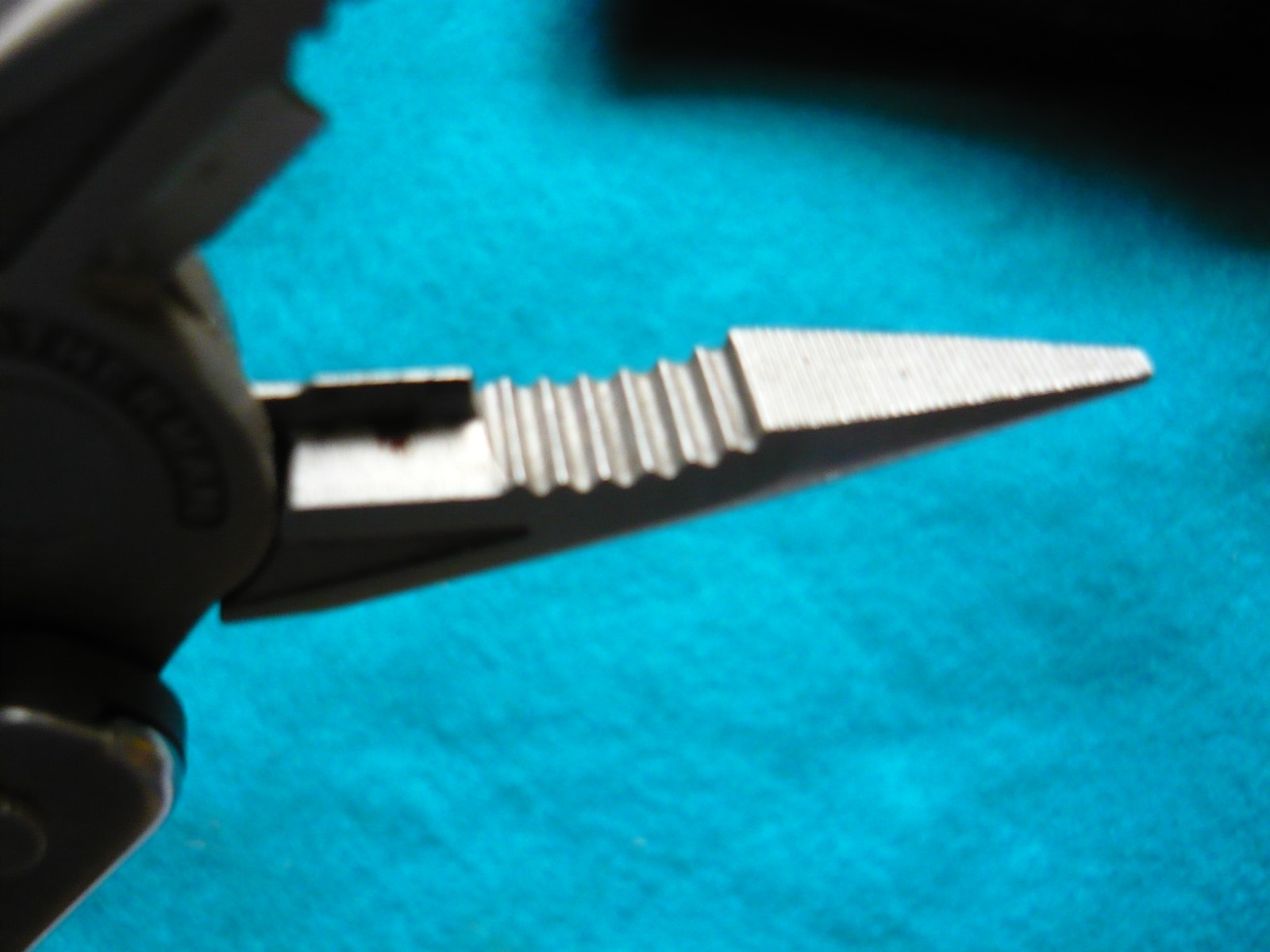 ***Leatherman Core Multitool New With MOLLY Sheath-0409 DATE***