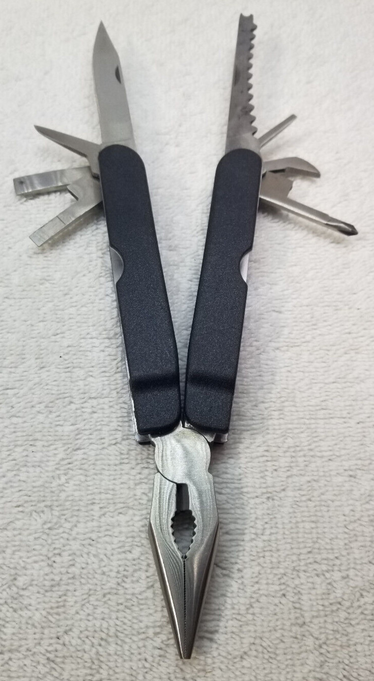 Heavy Duty Black Multi Utility Folding Knife/Tool 15 Function Made in china NEW.