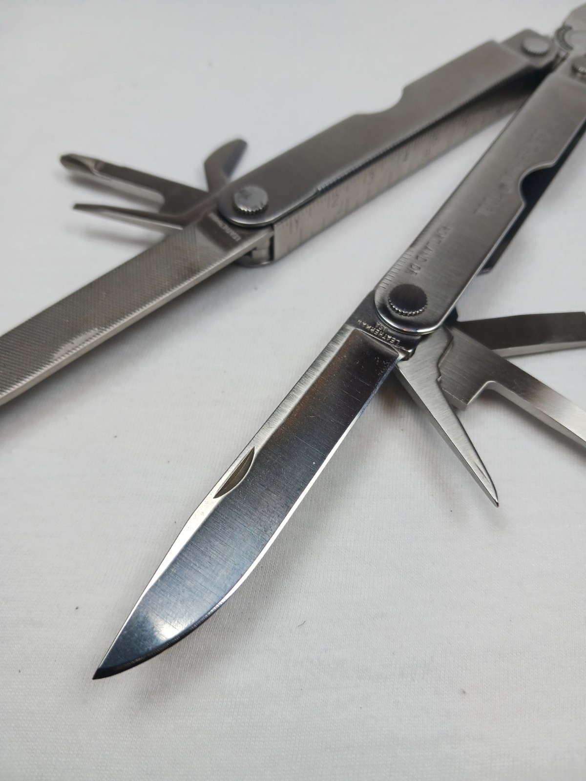 Leatherman Pocket Survival Tool PST 12-in-1 Straight Edge w/ Sheath Box Guide