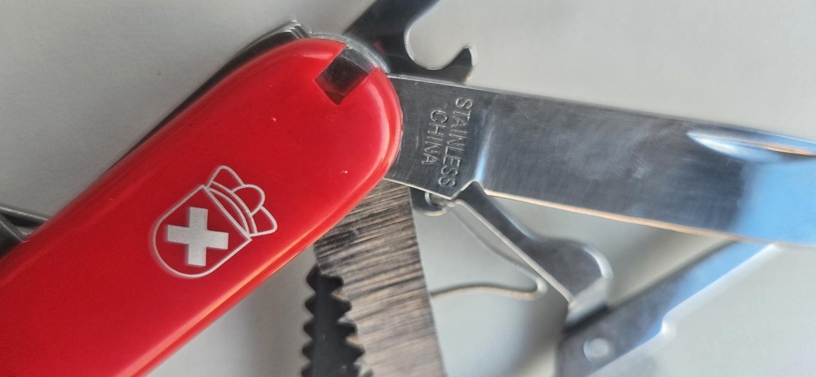 Vintage 2002 Royal Crest NWT Ska 13 13 Function Mint Multi-Tool