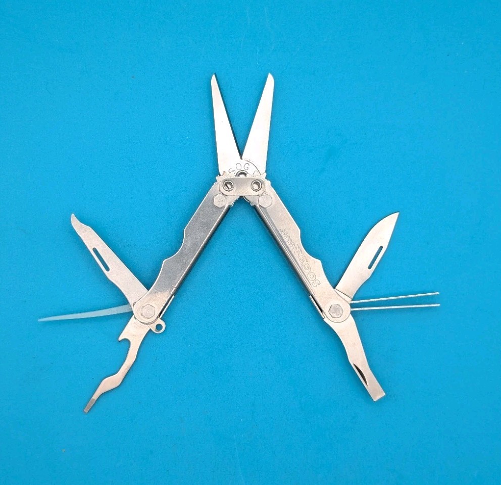 SOG Crosscut Multitool Knife! WITH SHEATH!